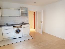 Wohnung in stuttgart west zu vermieten 580€ warm 450€ kalt strom muss selber beantragt werden die wohnung muss bis zum 1.08 oder 15.08 bezogen werden bitte ausführlich bewerben mit selbstauskunft kein jobcenter! 1 Zimmer Wohnung Zu Vermieten Augustenstrasse 81 70179 Stuttgart West Mapio Net