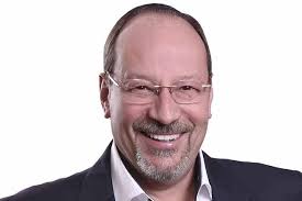 Ex-prefeito 'anti-Miki' acionado em Comissão de Ética; a Esfinge