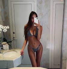 Siana Moiseenko seduces with every curve-her provocative stance a testament to unleashed desire-on Boomba.club