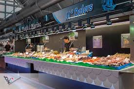 Pescado De Playa Y Marisco Mª Dolors Join Aquitectura Interior Pescaderia Mariscos Fruterias Modernas