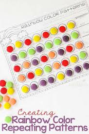 This quick printable is perfect for learning colors. Rainbow Patterns Activity Free Printable