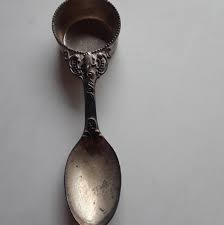 Godinger silver was founded by arnold godinger and william lefkowitz in 1972. Godinger Kitchen Vintage Godinger Silver Measuring Spooncup Poshmark