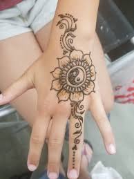 Ying Yang Henna Hand Design Hand Henna Henna Tattoo Designs Henna Hand Tattoo