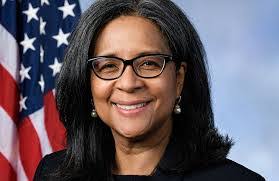 Kathy Chambless's Instagram, Twitter & Facebook