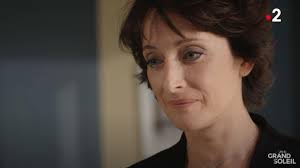 Наш второй канал с откровенным контентом belle. Deces A 49 Ans De La Comedienne Delphine Serina Un Si Grand Soleil