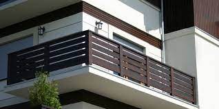 In this article we have selected beautiful and modern balcony grills designs. Balustrady Drewniane Balkon System Balcony Grill Design Balcony Railing Design Balcony Design