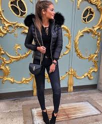 Espero que les guste muchísimo este video, es el primer video de outfits para invierno que hago, como vivo en un lugar muy caliente no estoy acostumbrada per. Puffer Short Jackets Styling Ideas Outfits Invierno Fashion Winter Outfits