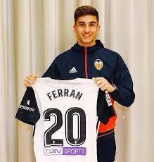 The news of their love was discovered in the year 2001 and they decided to. Ferran Torres Wiki 2021 Girlfriend Salary Tattoo Cars Houses And Net Worth