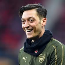 Born 15 october 1988) is a german professional footballer who plays as an attacking midfielder for süper lig club fenerbahçe. Mesut Ozil Reacts To Tottenham S Loss With Three Word Verdict That Arsenal Fans Will Love Football London