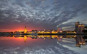 Port De La Rochelle France On Peutvoir Les 3 Tours La Rochelle Charente Maritime Belle France
