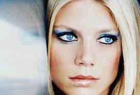 La siempre bella, Peta Wilson, cumple 45 años