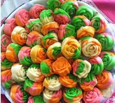 Ini resep kue pisang kukus yang kubuat dengan pisang sebiji doang hahaha *ini masak sungguhan apa main masak2an sih 😀. Jual Bolu Kukus Mawar Di Lapak Nenk Ramadhani Bukalapak