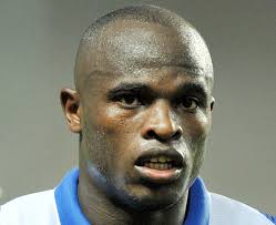 Dennis oliech former footballer from kenya right winger last club: Dennis Oliech Paris France Kenyan Jewels