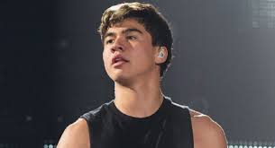 If you have a child in the hood your baby is more likely to. Calum Hood Quiz How Well Do You Know About Calum Hood Quiz Quiz Accurate Personality Test Trivia Ultimate Game Questions Answers Quizzcreator Com