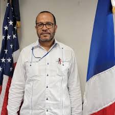 Henry Almonte, director de Redes Sociales del Consulado General de la  República Dominicana en Nueva York, dimite de su cargo