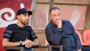 ووصل مؤمن زكريا لمقر الأهلي عصر اليوم الخميس، حيث استقبله اللاعبين والجهاز الفني بحفاوة بالغة، وتم إعداد احتفال خاص له من أجل رفع روحه المعنوية ومؤازرته نفسيا. Ø£Ø®Ø¨Ø§Ø± Ù†Ø§Ø¯ÙŠ Ø§Ù„Ø£Ù‡Ù„ÙŠ Ù‡Ù„ ØªØ®Ù„Ù‰ Ø§Ù„Ù†Ø§Ø¯ÙŠ Ø§Ù„Ø£Ù‡Ù„ÙŠ Ø¹Ù† Ù…Ø¤Ù…Ù† Ø²ÙƒØ±ÙŠØ§ Ø¹Ø¶Ùˆ Ù…Ø¬Ù„Ø³ Ø§Ù„Ø¥Ø¯Ø§Ø±Ø© ÙŠØ±Ø¯ Ø³Ø¨ÙˆØ±Øª 360