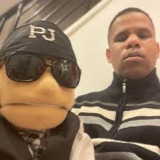 New comedians! This is a great opportunity! When I hosted a heat I booked  three of the acts for tour support off the back of it so even if you don't  win,