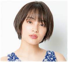 どうしたらいいでしょう？ まずは広瀬すずさんの画像を何枚か用意しましょう～♪ 「前下がりのグラデーションボブ」 でも美容師さんに言えば分かると思いますが ・前髪の量や. åºƒç€¬ã™ãšã®é«ªåž‹ã¯ã‚·ãƒ§ãƒ¼ãƒˆãƒœãƒ–ãŒã‹ã‚ã„ã„ ãƒŸãƒ‡ã‚£ã‚¢ãƒ ã¯ãƒ–ã‚µã‚¤ã‚¯