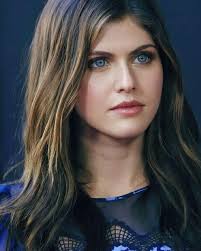 Absolutely mesmerising ⏰ 🎀 💗 😝 💎 👺 #BeachLife #UnexpectedConsequences  #DadBetrayalUncoveredRevealedExposed #RichManRomance