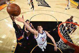 Lebron james was dealing with the after effects of an ankle injury which kept him out for a large chunk of the regular season. I7prqc811sbqdm