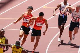 リオ五輪男子400mリレーの決勝が19日（日本時間20日）に行われ、山県亮太、飯塚翔太、桐生祥秀、ケンブリッジ飛鳥のオーダーで挑んだ日本は37秒60で銀メダルに輝いた。 cameron spencer / getty images メダルは銅だった2008年北京五輪以来2大会ぶり。 Skv61p2onkgydm