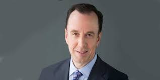 Darren Wells's Instagram, Twitter & Facebook