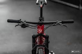 Mathias flückiger has chosen the xrc1200 wheels with a width of 25 mm because according to him they combine better with the schwalbe thunderbird 2.25 tle tyres, which he usually rides with a pressure of between 1.2 and 1.3 bar. Bike Check Mathias Flueckiger S Thomus Lightrider Wc Nove Mesto World Cup Xc 2020 Pinkbike