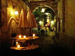 Le Derriere Paris Restaurants Paris Place Paris Travel