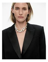 Witchery Linen Blend Cropped Tuxedo Blazer in Black