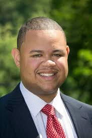 Darryl Thaxton's Instagram, Twitter & Facebook