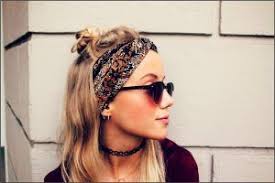 Coole Knoten Frisur Mit Stirnband Schicke Ideen Frisur Haar Und Einfache Frisuren Wie Man Frisuren Frisurenlab Xyz Frisur Knoten Frisuren Mit Stirnband Frisur Mit Band