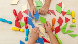 O papel do ensino lúdico na educação infantil vai muito além de tornar as aulas mais divertidas, dinâmicas e participativas. Jogos Ludicos E Jogos Pedagogicos O Que Sao E Como Usa Los Ate No Ensino Remoto
