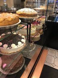 Alles, was sie zum backen und dekorieren von torten, kuchen, cupcakes oder muffins benötigen. Cafe Kurz Duisburg Restaurant Bewertungen Telefonnummer Fotos Tripadvisor