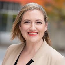 Intuitive Executive Clarity, Alignment & Well-Being Coach for CEOs,  Executives & Visionary Leaders