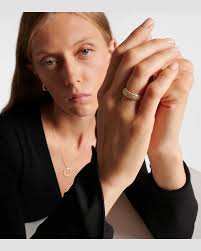 Stone & Strand Ring Bold Lattice aus 14kt Gelbgold mit Diamanten