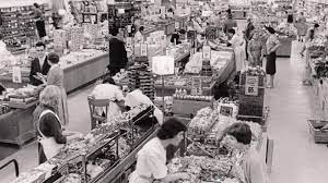 Karstadt in bremen is the largest department store in bremen. Klangvolle Namen Sind Verschwunden Einkaufstempel Pragten Einst Die Delmenhorster City