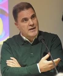 Autor Invitado: David Delfín