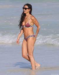 Demi moore's childhood was somewhat turbulent, involving a lot of travel and upheaval. Demi Moore Bikini Pictures Popsugar Celebrity