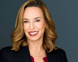 Kari Graham's Instagram, Twitter & Facebook