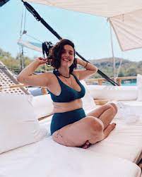 Bergüzar korel ve halit ergenç fan sayfasına hoşgeldiniz ! Berguzar Korel Kendi Haberini Yazdi Unlu Oyuncunun Dogum Sonrasi Kilolari Gozlerden Kacmadi Magazin Haberleri Ntv