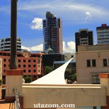The capital city is wellington and the largest urban area auckland. Wellington A Vilag Legdelebben Fekvo Fovarosa Messzi Tajak Uj Zeland Utazom Com Utazasi Iroda