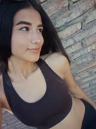 Te gustan las flaquitas 👄