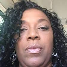 Tracy Diggs's Instagram, Twitter & Facebook