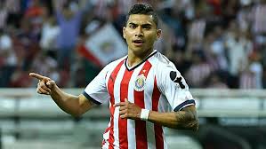 Orbelín pineda sin duda alguna se ha convertido en unos de los jugadores más atractivos dentro del fútbol mexicano, a pesar de que dio una mala liguilla con cruz azul, el torneo regular que dio el mexicano con la máquina fue destacable, por lo que el actual campeón del fútbol mexicano actualmente se esté dando golpes en la cabeza por no haber renovado al futbolista a tiempo. Liga Mx Orbelin Pineda Buscara Ser Campeon Con Cruz Azul Turquesa News