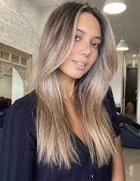 Perfect Salon Blowout At Home Easy Tutorial Your Classy Look In 2021 Hair Styles Blowout Hair Blonde Hair Looks