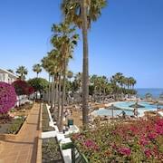 Sandos papagayo es un hotel situado en la isla de lanzarote, concretamente en la zona de playa blanca. Hoteles En Lanzarote Todo Incluido Reserva Para 2021 Expedia