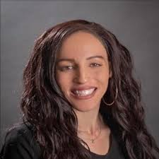 Alyssa Reaves's Instagram, Twitter & Facebook