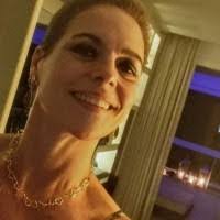 Beth Valente's Instagram, Twitter & Facebook