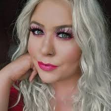 Now she's going after women's hands 🙄