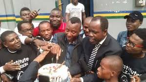 Subscribe hurricane sowore attending the center for social justice event on governance and public heal dino melaye protests. Omoyele Sowore Celebrates His 46th Birthday In Front Of Police Station Pictures Omojuwa Com